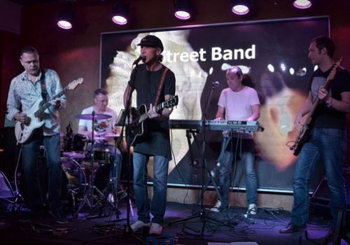 STREET BAND